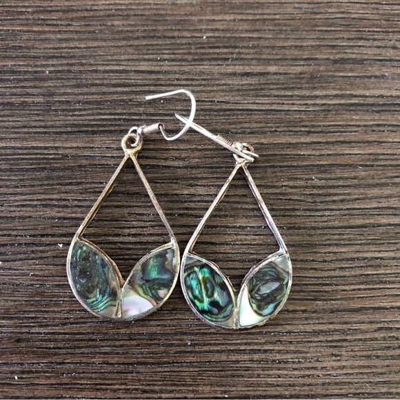 Vintage sliver and green fishhook earrings - Picture 1 of 1